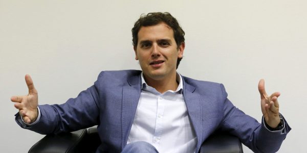 Cuidadanos party leader Albert Rivera gestures during an interview with Reuters in Barcelona, April 16, 2015. The leader of Ciudadanos, one of the parties that has gained more estimated votes in recent months according to polls, believes the country will not return to be governed by absolute majorities and should prepare for a different scenario where dialogue and agreements will be necessary. Picture taken April 16, 2015.  REUTERS/Gustau Nacarino